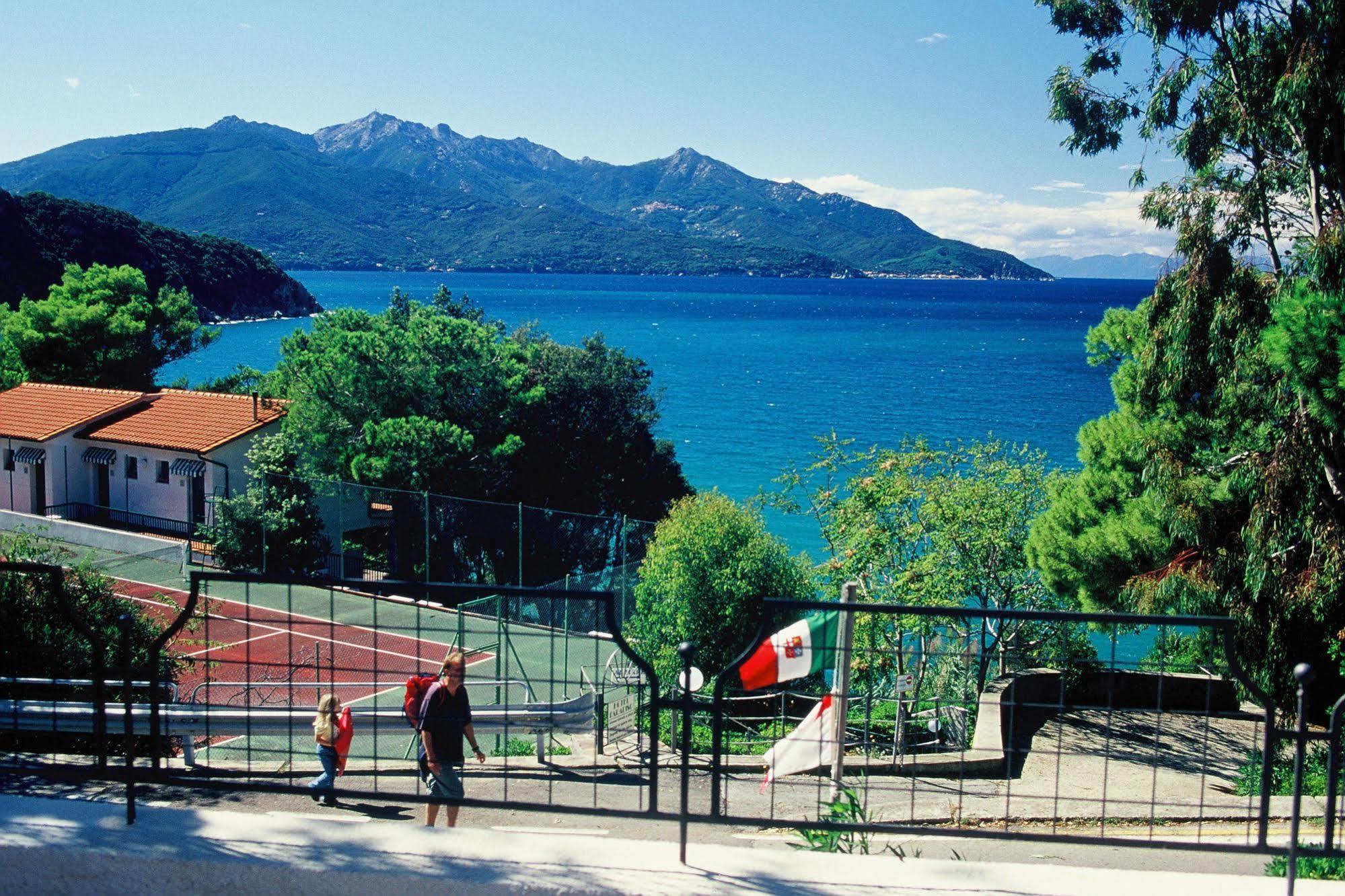 Hotel Paradiso Portoferraio Bagian luar foto